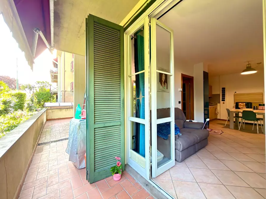 Immagine 10 di Appartamento in vendita  a Lucca