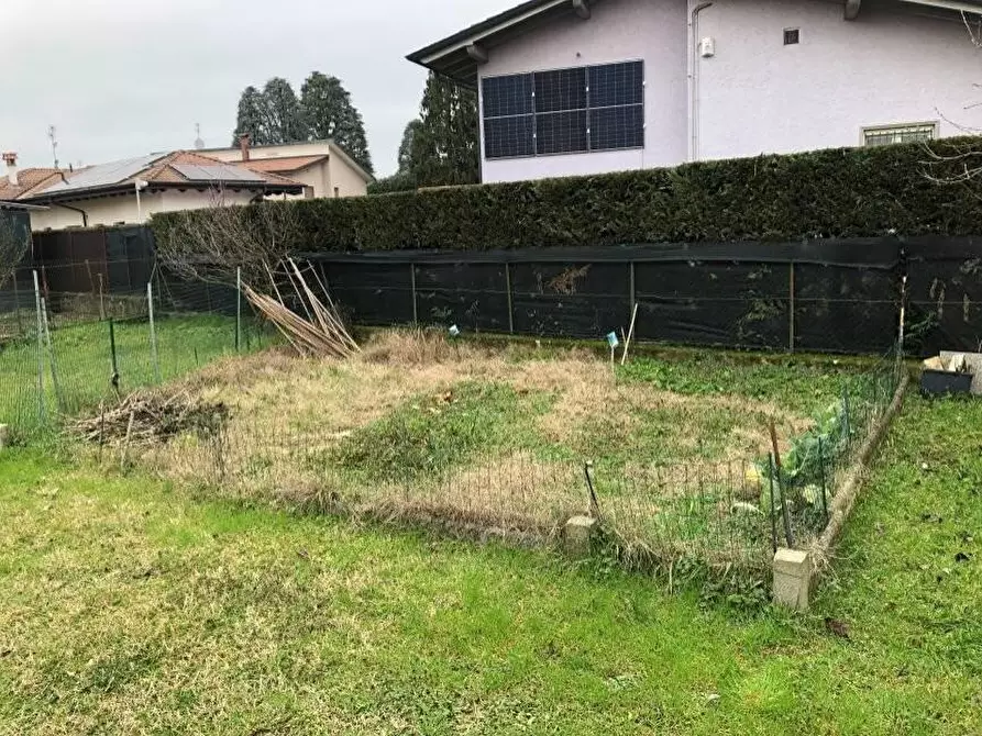 Immagine 12 di Appartamento in vendita  a Livraga