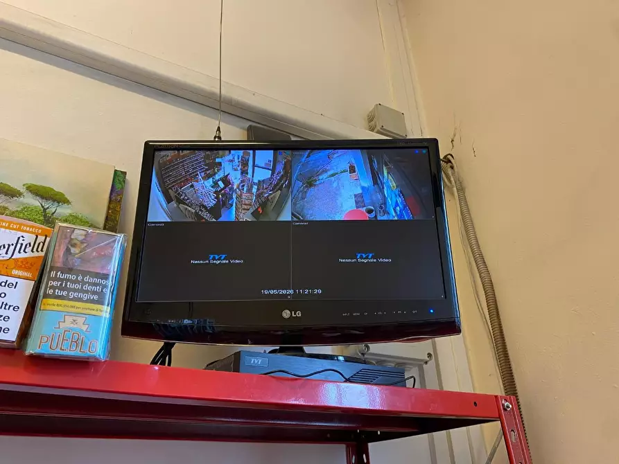 Immagine 23 di Attività commerciale in vendita  a Pisa