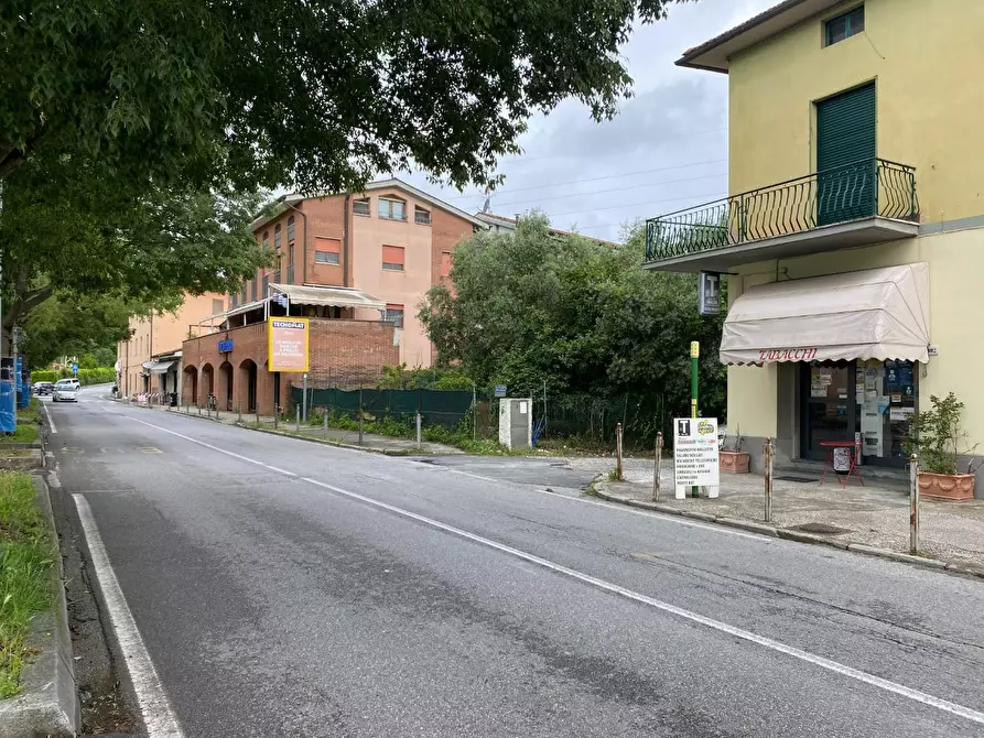 Immagine 6 di Attività commerciale in vendita  a Pisa