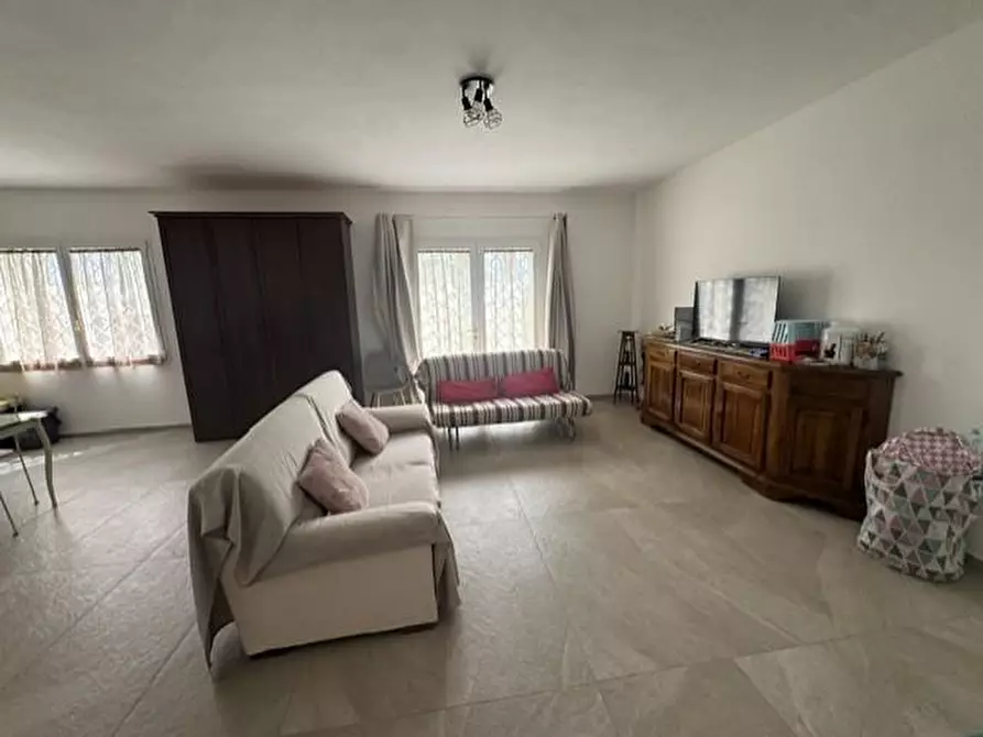 Immagine 3 di Casa bifamiliare in vendita  a San Giuliano Terme