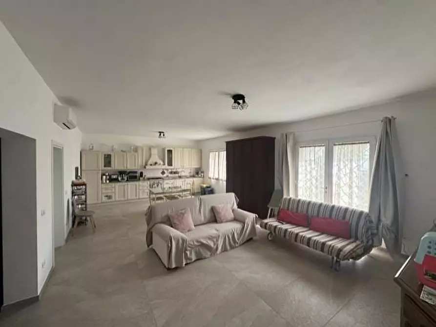 Immagine 1 di Casa bifamiliare in vendita  a San Giuliano Terme