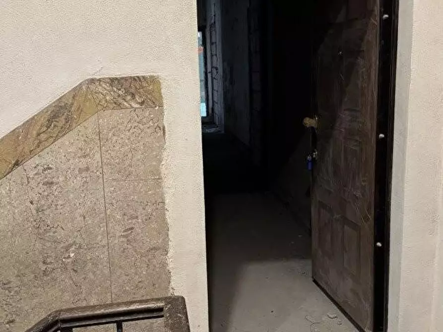 Immagine 3 di Appartamento in vendita  a Locate Di Triulzi