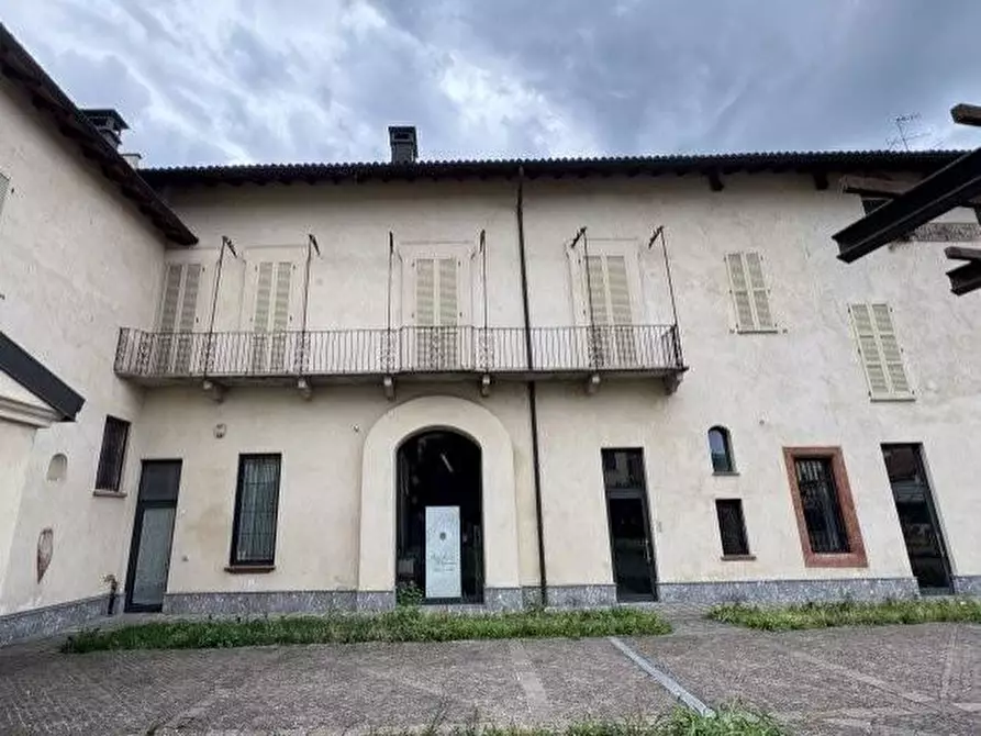 Immagine 2 di Appartamento in vendita  a Locate Di Triulzi