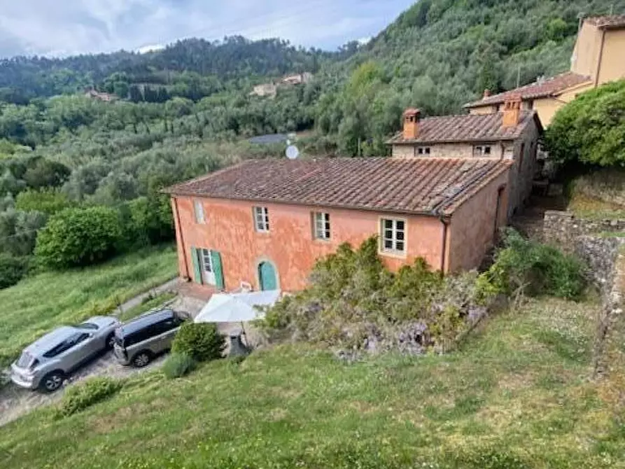 Immagine 26 di Rustico / casale in vendita  a Lucca