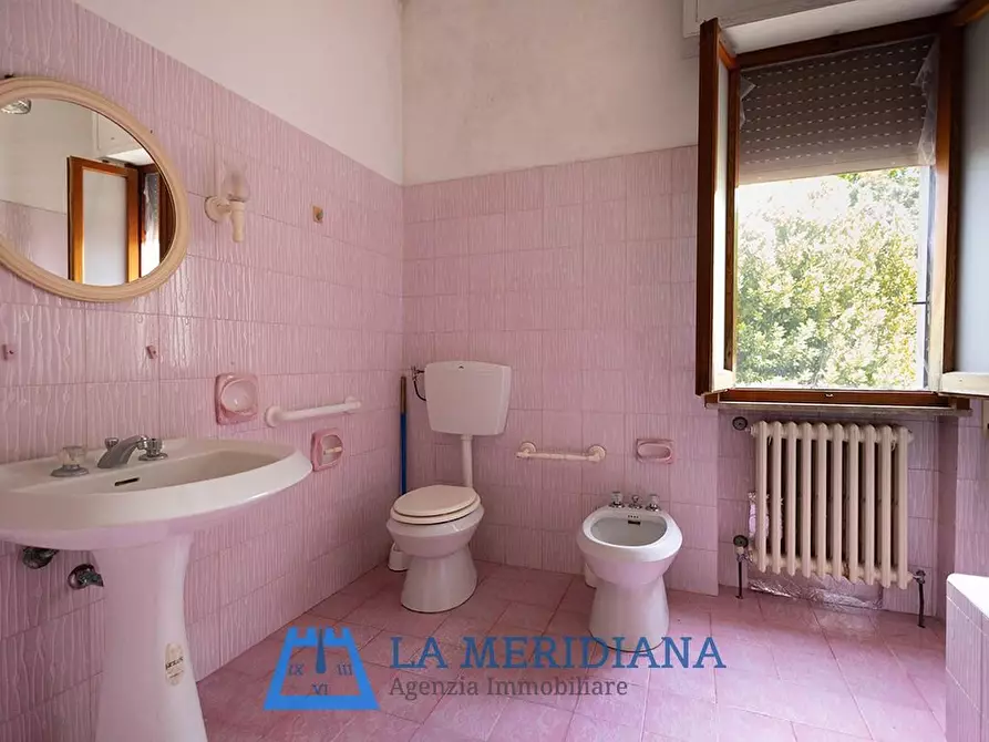 Immagine 12 di Casa indipendente in vendita  a Lamporecchio