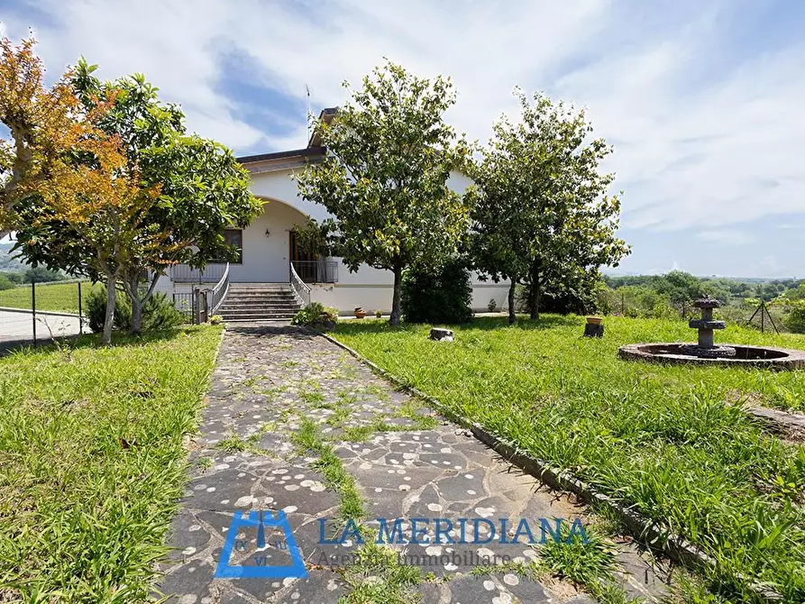 Immagine 1 di Casa indipendente in vendita  a Lamporecchio