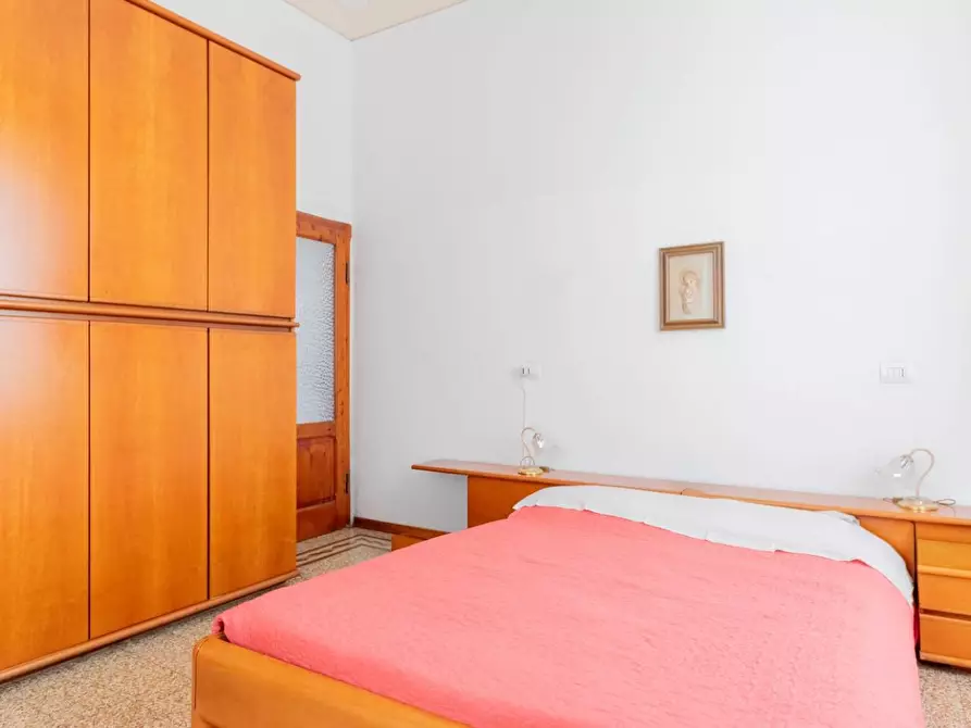 Immagine 17 di Villa in vendita  a Castelfranco Di Sotto