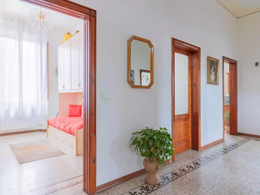 Immagine 9 di Villa in vendita  a Castelfranco Di Sotto