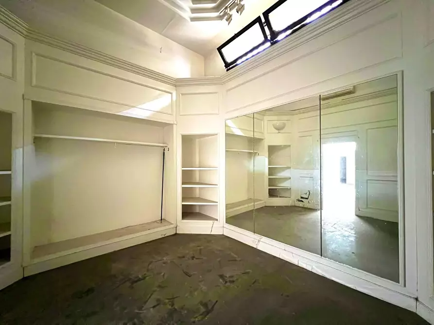 Immagine 14 di Villa in vendita  a Empoli