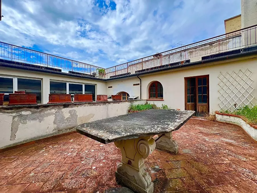 Immagine 30 di Villa in vendita  a Empoli