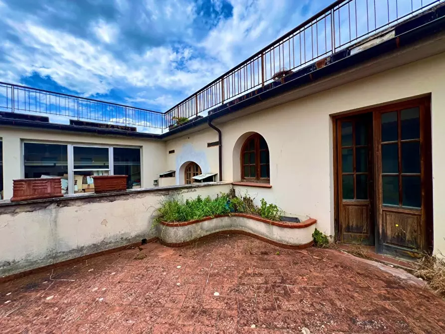 Immagine 31 di Villa in vendita  a Empoli