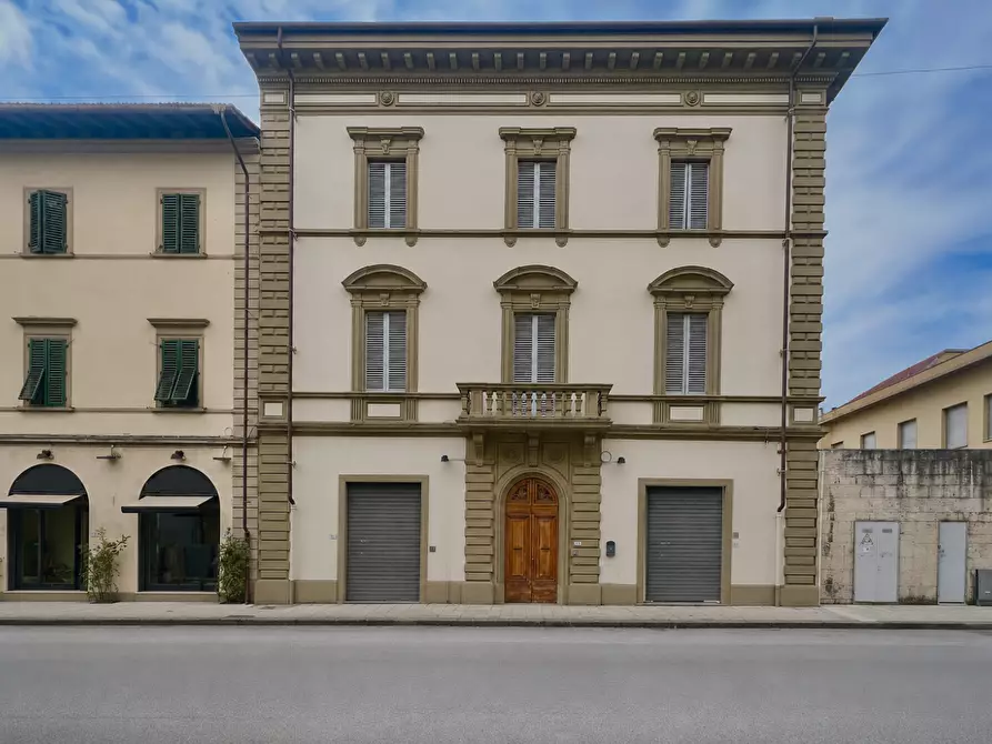 Immagine 1 di Villa in vendita  a Empoli
