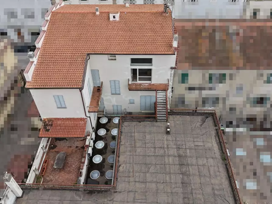 Immagine 4 di Villa in vendita  a Empoli