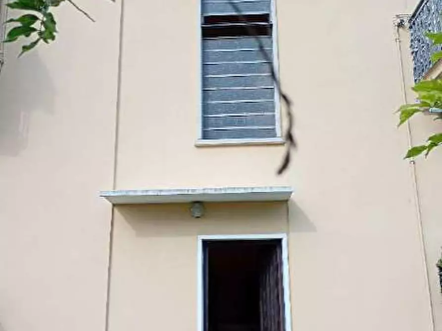Immagine 2 di Appartamento in vendita  a Lonate Pozzolo
