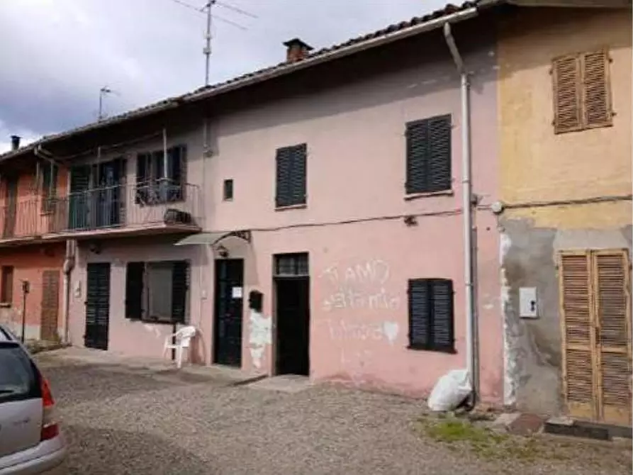Immagine 1 di Appartamento in vendita  a Langosco