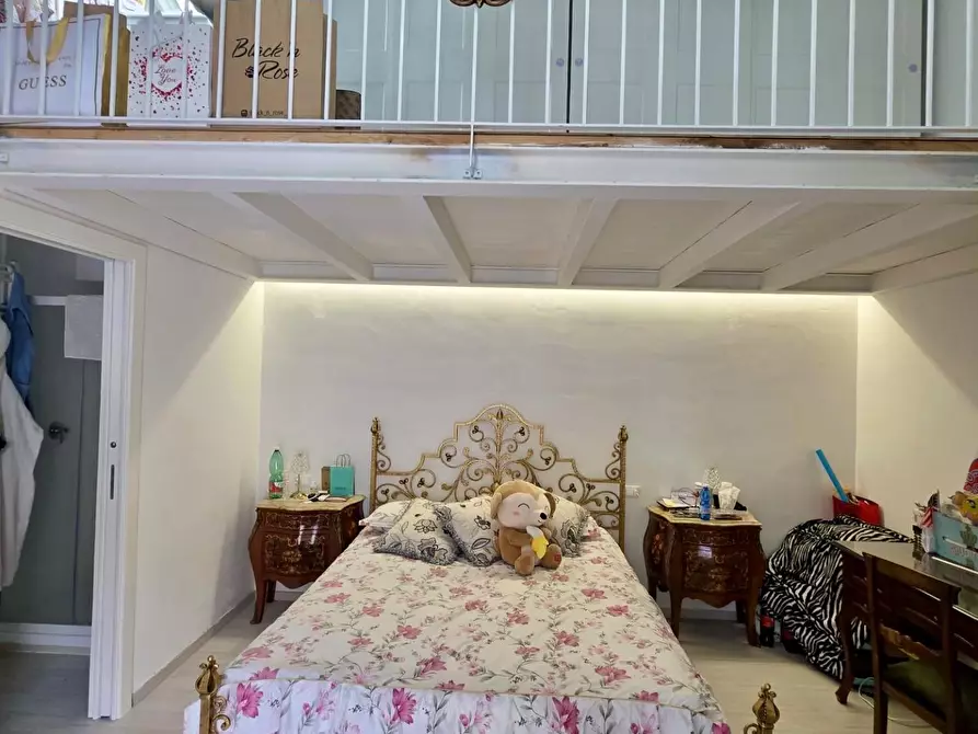 Immagine 27 di Villa in vendita  a Viareggio