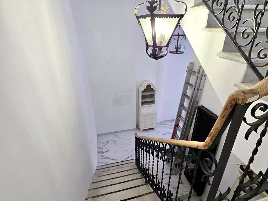 Immagine 23 di Villa in vendita  a Viareggio