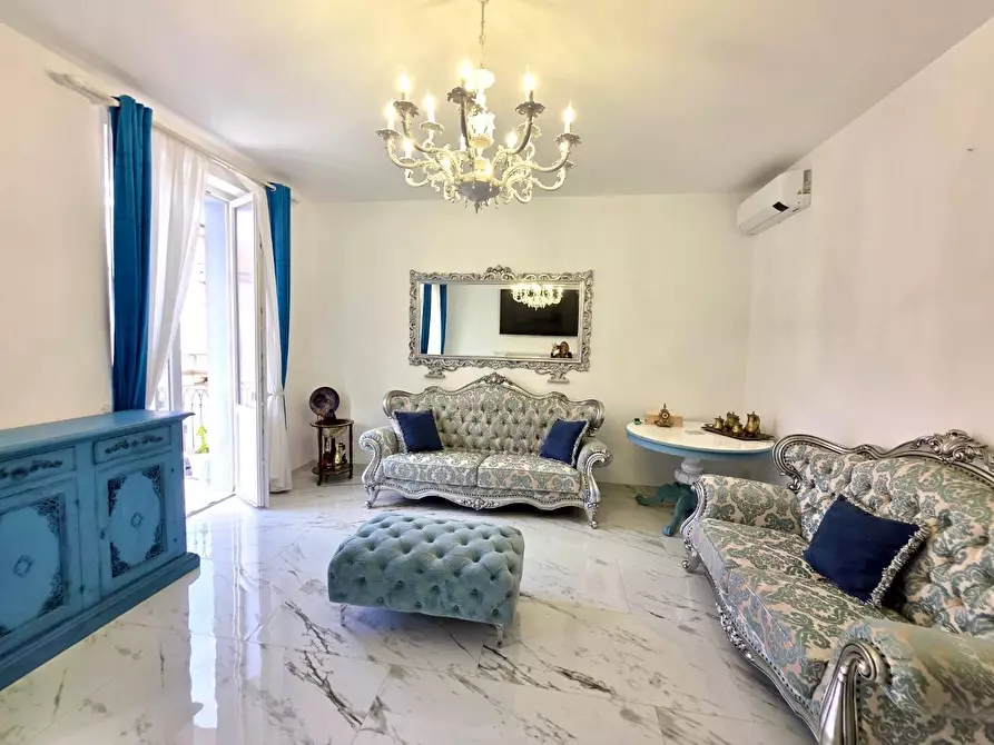 Immagine 8 di Villa in vendita  a Viareggio