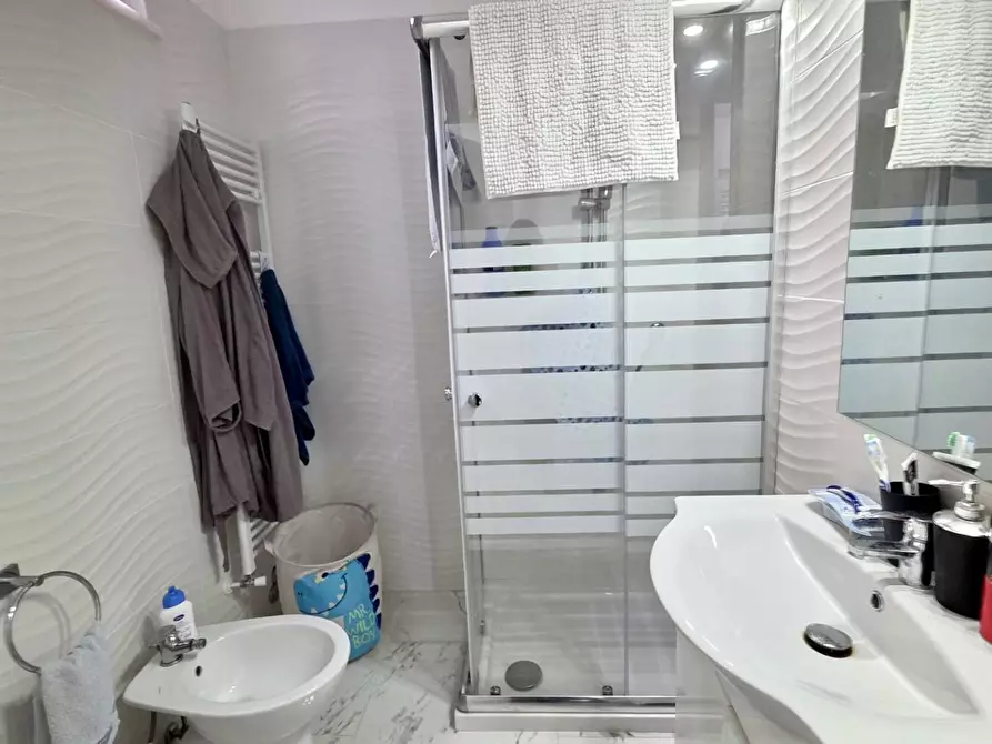 Immagine 34 di Villa in vendita  a Viareggio