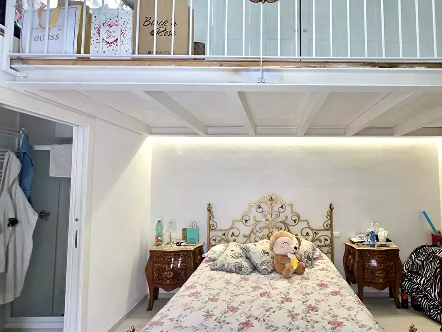 Immagine 28 di Villa in vendita  a Viareggio