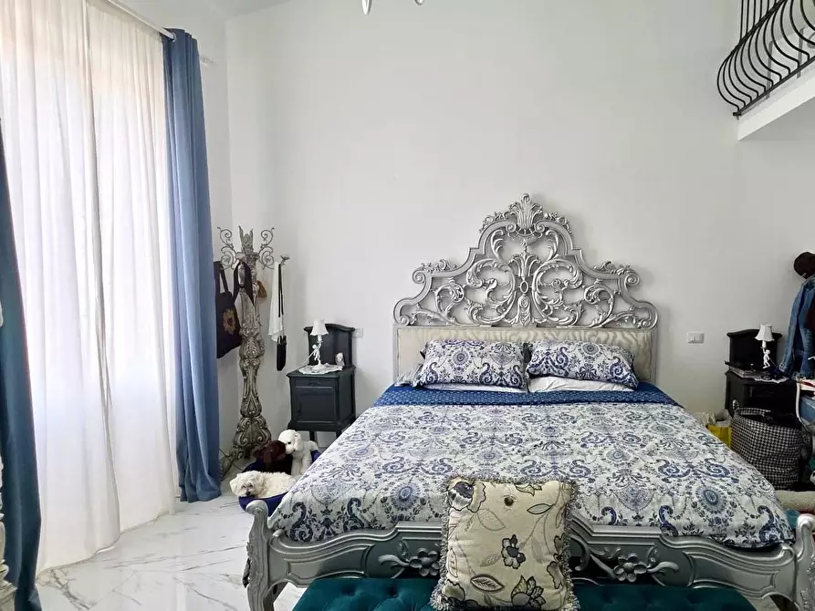 Immagine 17 di Villa in vendita  a Viareggio