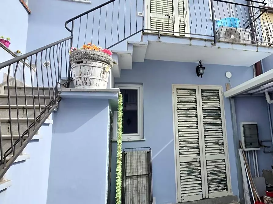 Immagine 36 di Villa in vendita  a Viareggio