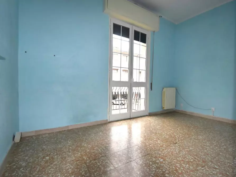 Immagine 11 di Villa in vendita  a Viareggio