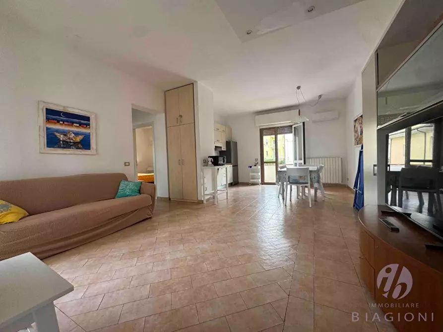 Immagine 1 di Appartamento in affitto  a Pietrasanta