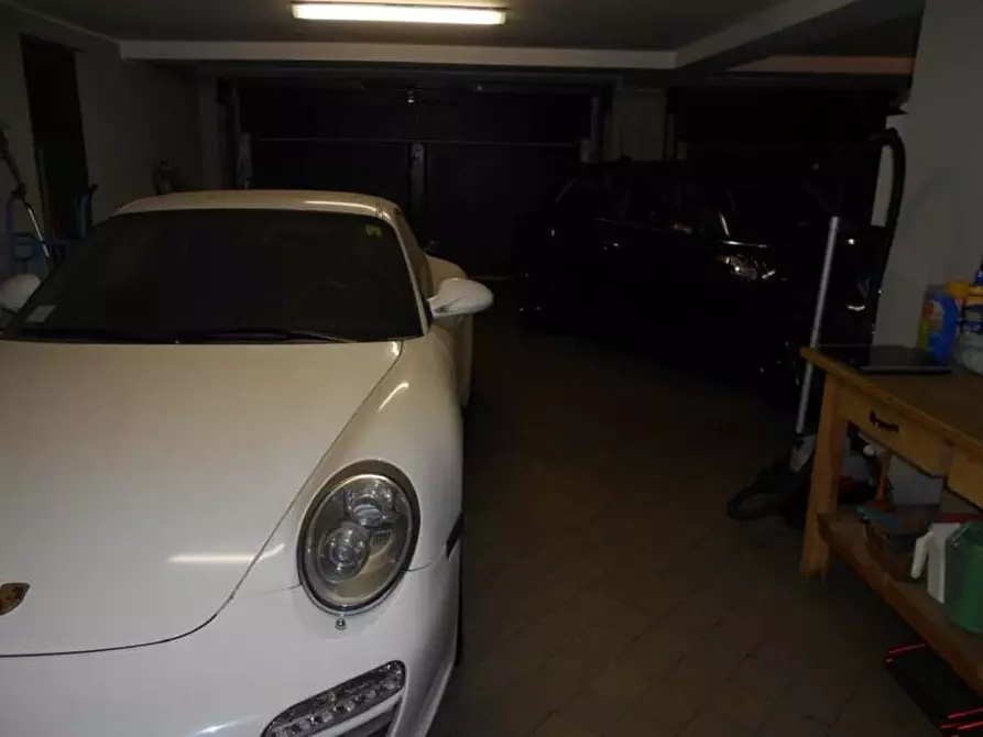 Immagine 6 di Villa in vendita  a Gorla Minore
