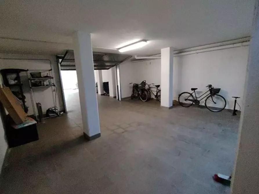 Immagine 20 di Appartamento in vendita  a Massa