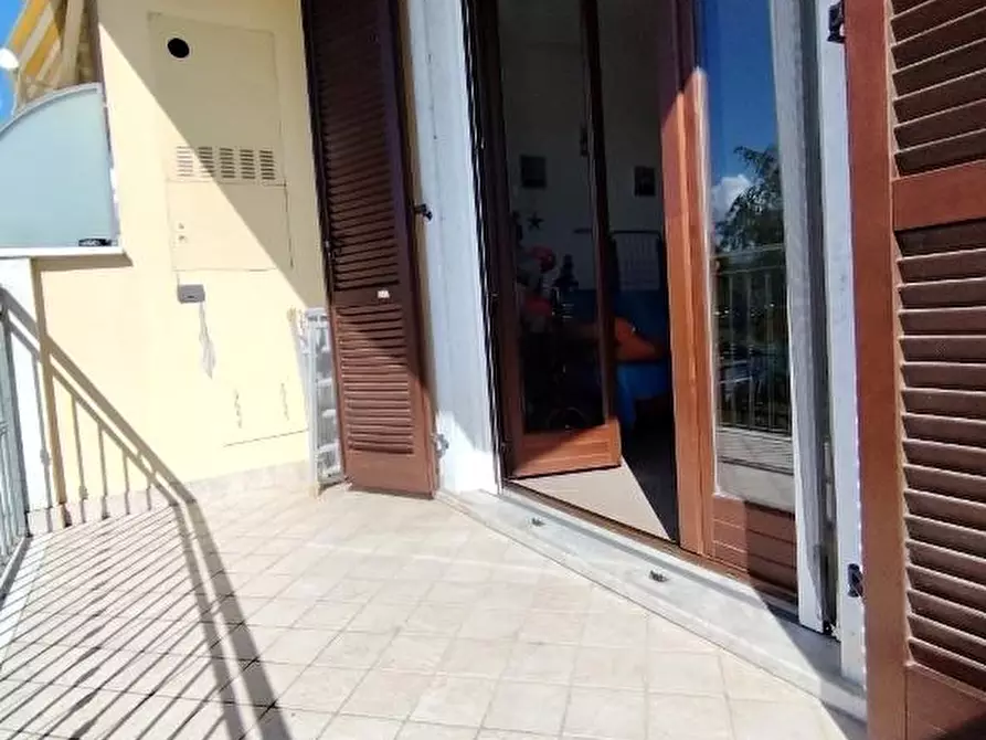 Immagine 9 di Appartamento in vendita  a Massa