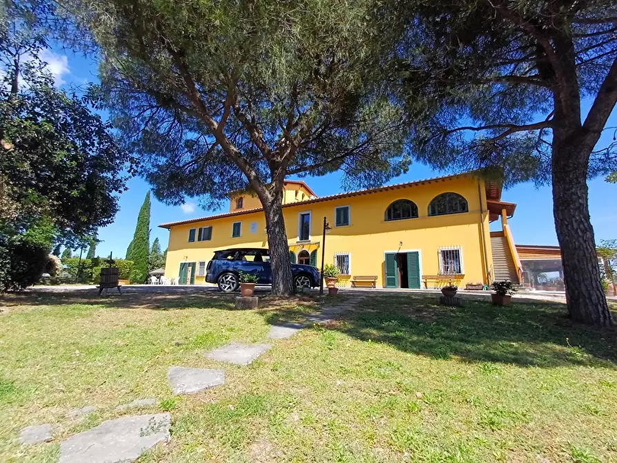 Immagine 3 di Villa in vendita  a Cerreto Guidi