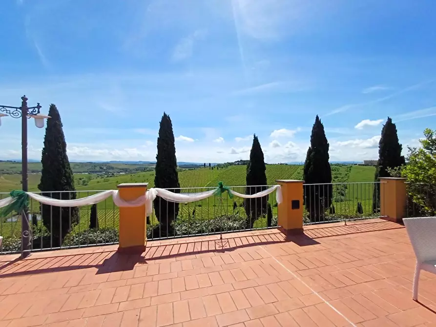 Immagine 10 di Villa in vendita  a Cerreto Guidi