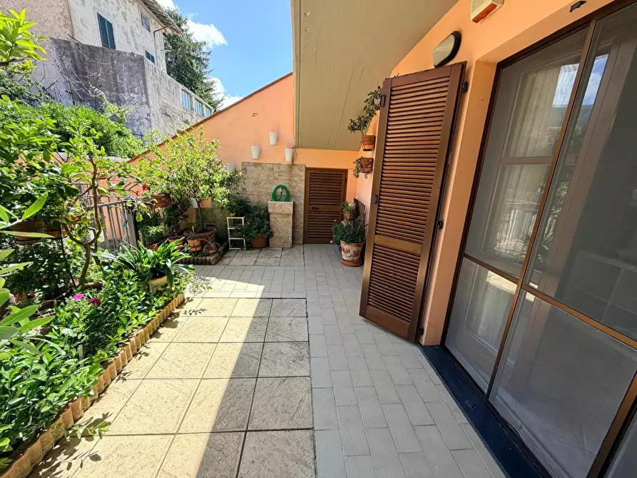 Immagine 16 di Casa bifamiliare in vendita  a Calci