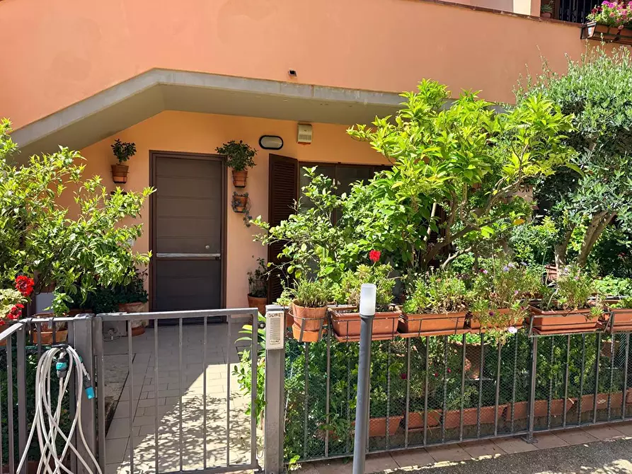 Immagine 15 di Casa bifamiliare in vendita  a Calci