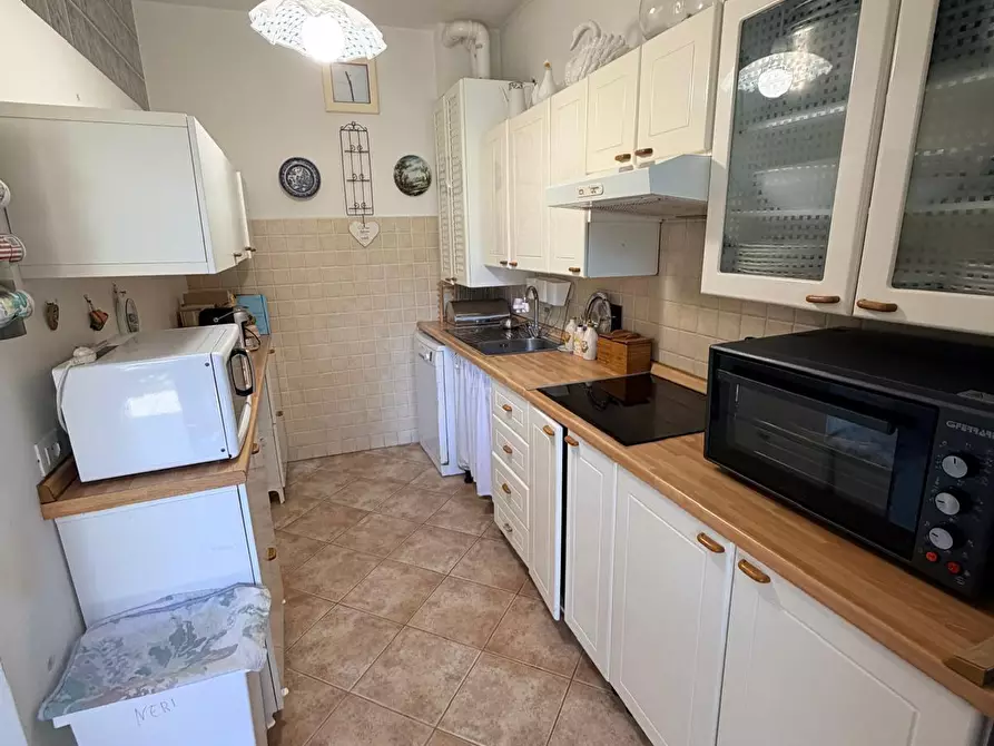 Immagine 5 di Casa bifamiliare in vendita  a Calci