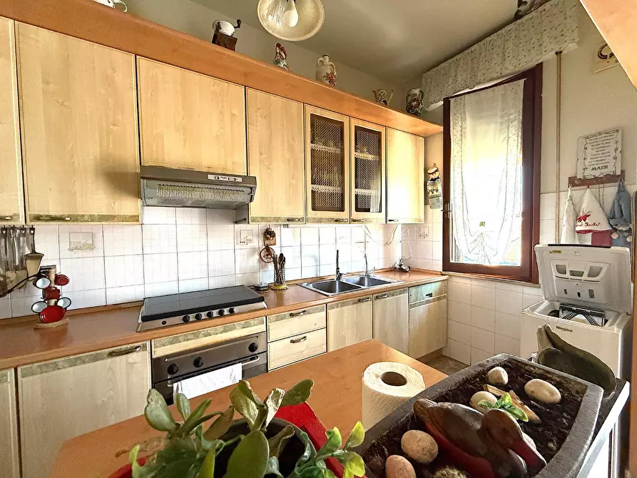 Immagine 11 di Appartamento in vendita  a Empoli