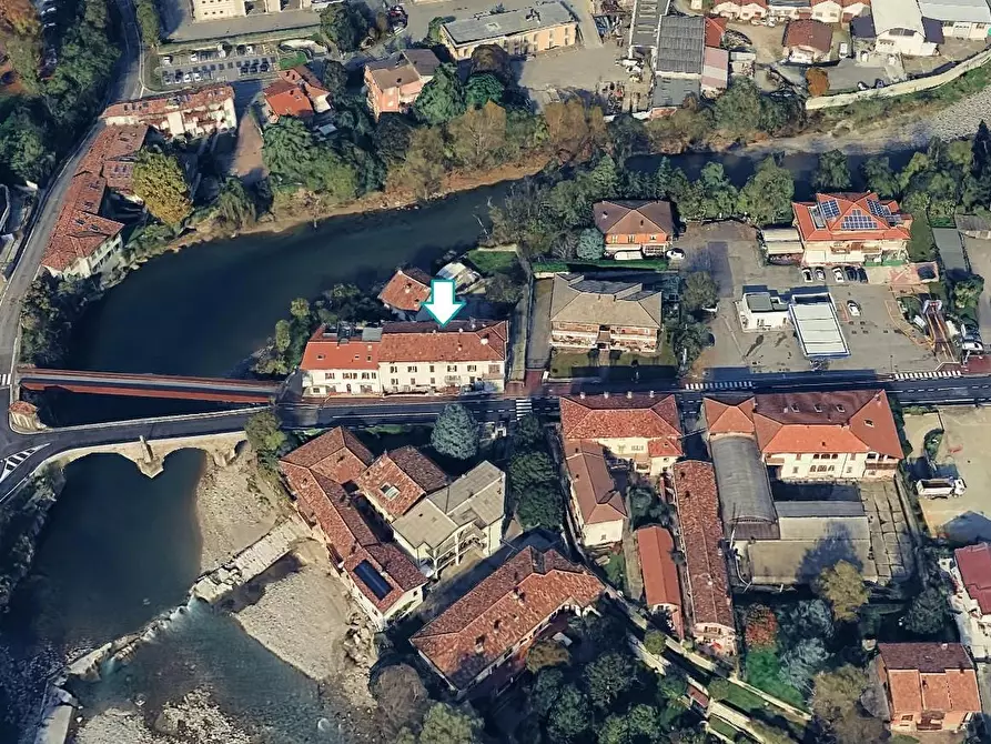 Immagine 2 di Appartamento in vendita  a Scanzorosciate
