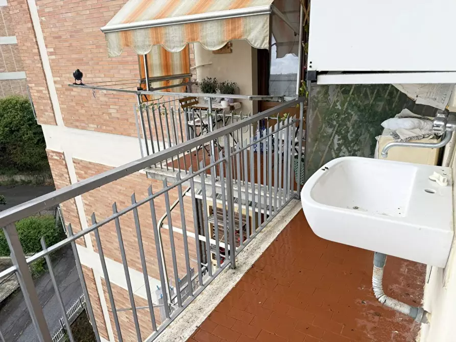 Immagine 17 di Appartamento in affitto  a Siena