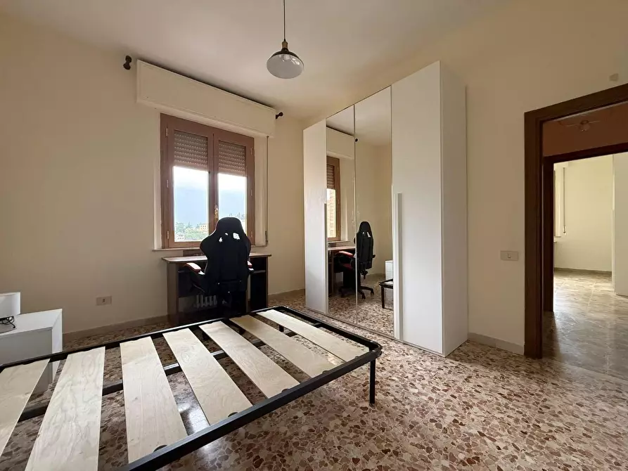 Immagine 9 di Appartamento in affitto  a Siena