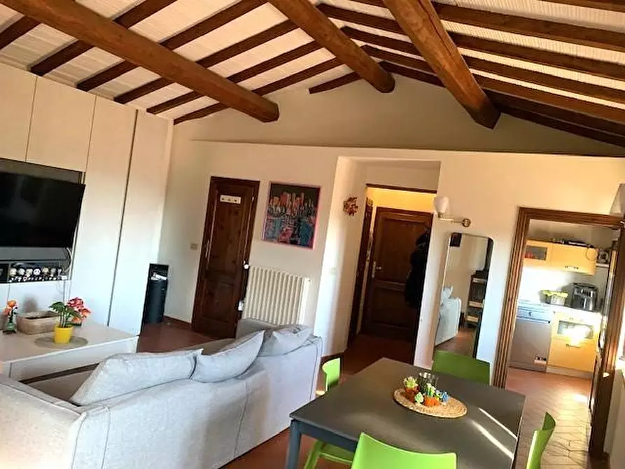 Immagine 8 di Appartamento in vendita  a Massa E Cozzile