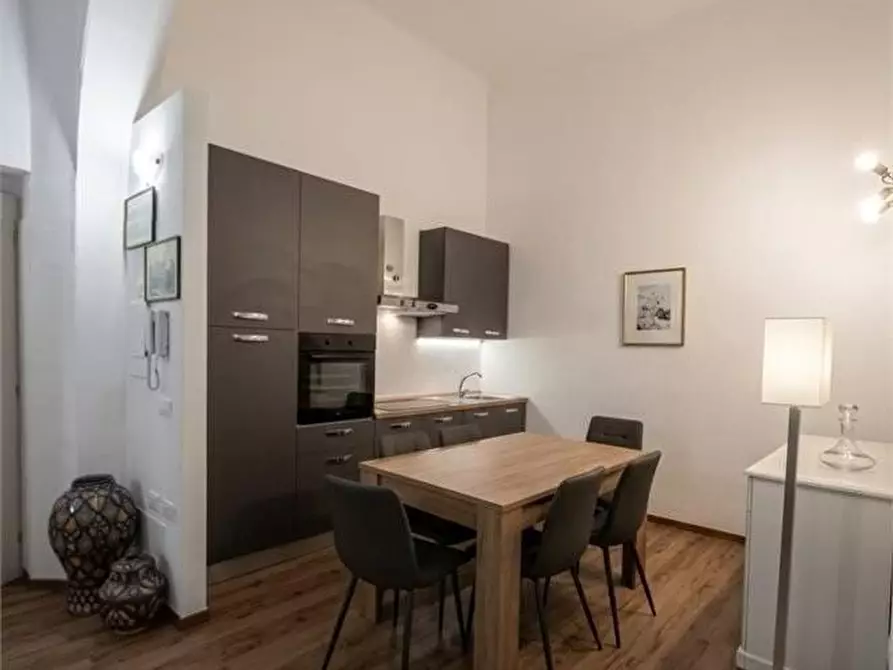 Immagine 2 di Appartamento in vendita  a Pisa