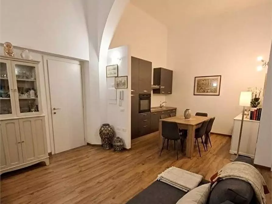 Immagine 1 di Appartamento in vendita  a Pisa