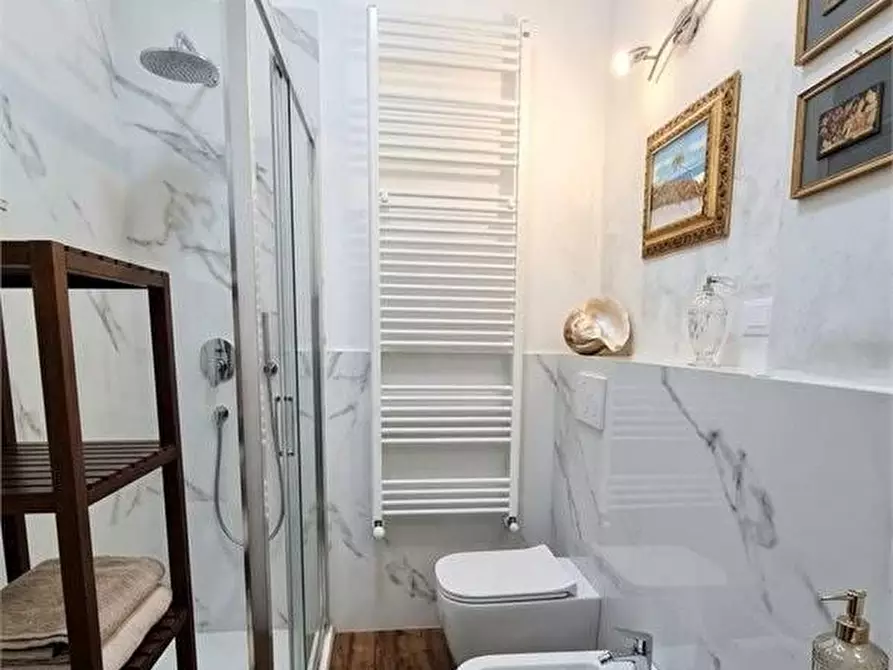 Immagine 7 di Appartamento in vendita  a Pisa