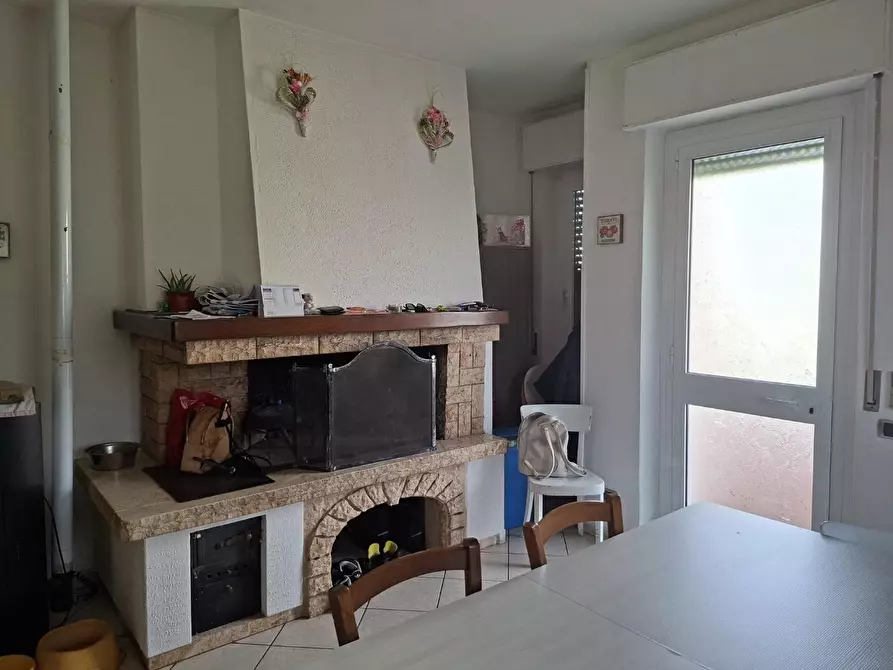 Immagine 23 di Casa trifamiliare in affitto  a Castelnuovo Magra