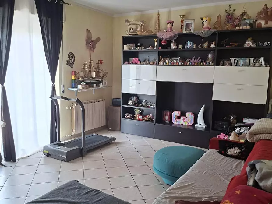 Immagine 4 di Casa trifamiliare in affitto  a Castelnuovo Magra