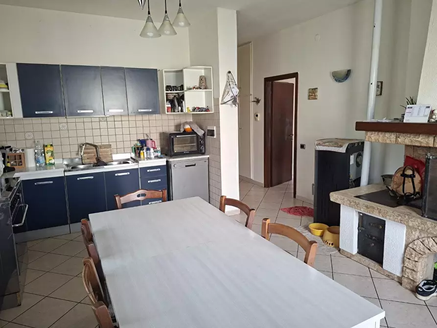 Immagine 6 di Casa trifamiliare in affitto  a Castelnuovo Magra
