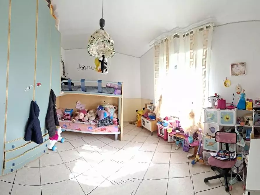 Immagine 13 di Casa trifamiliare in affitto  a Castelnuovo Magra