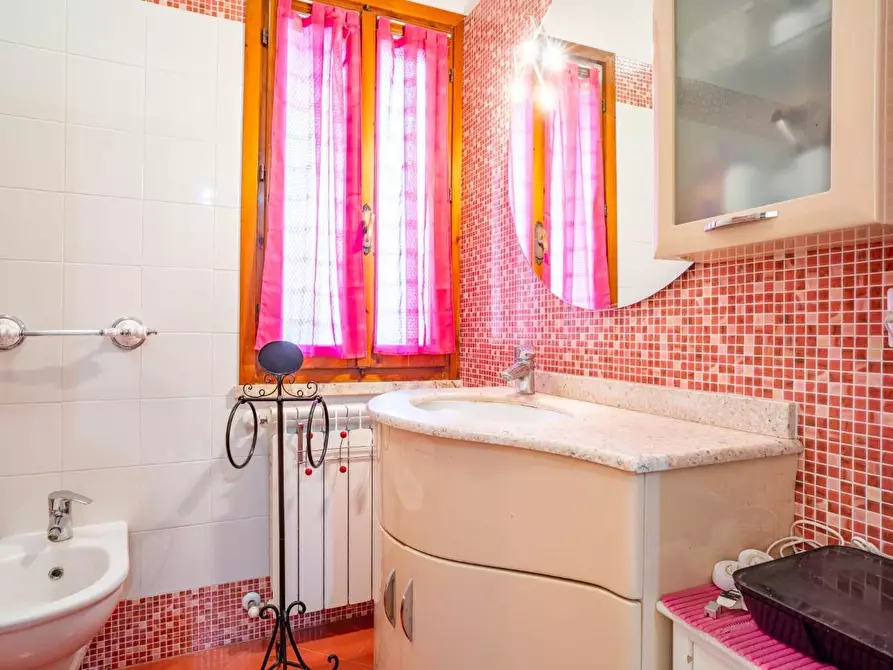 Immagine 22 di Villetta a schiera in vendita  a Monteriggioni